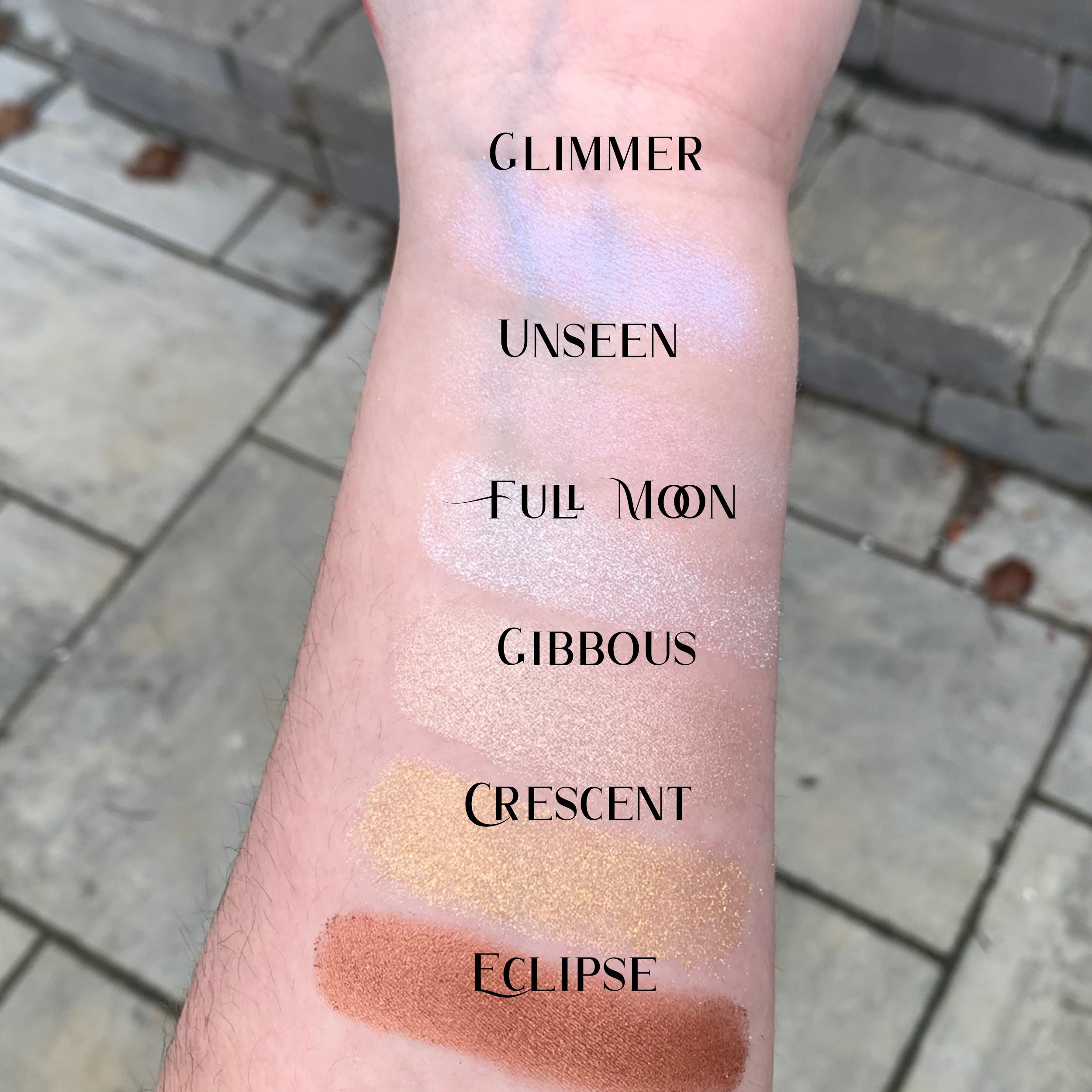Gibbous MoonShines Highlighter
